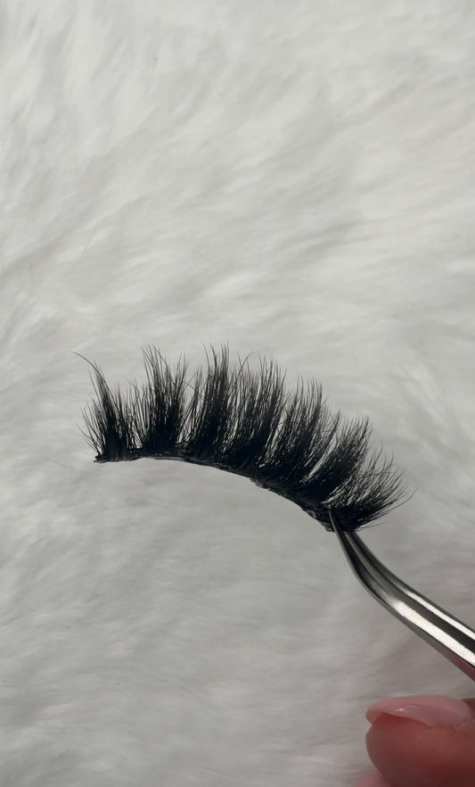 Luna Wispy Lashes